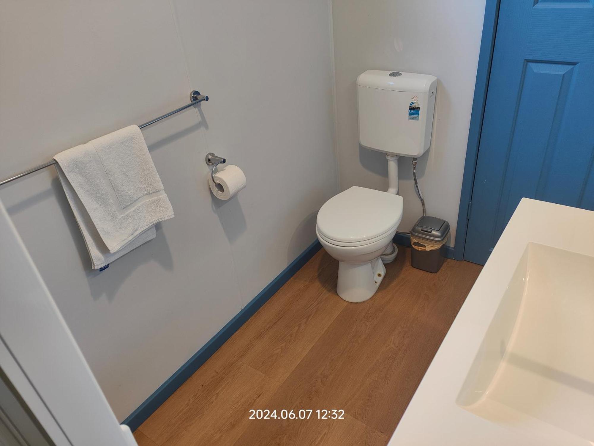 Wagga Wagga Tourist Park Hotel Kamer foto